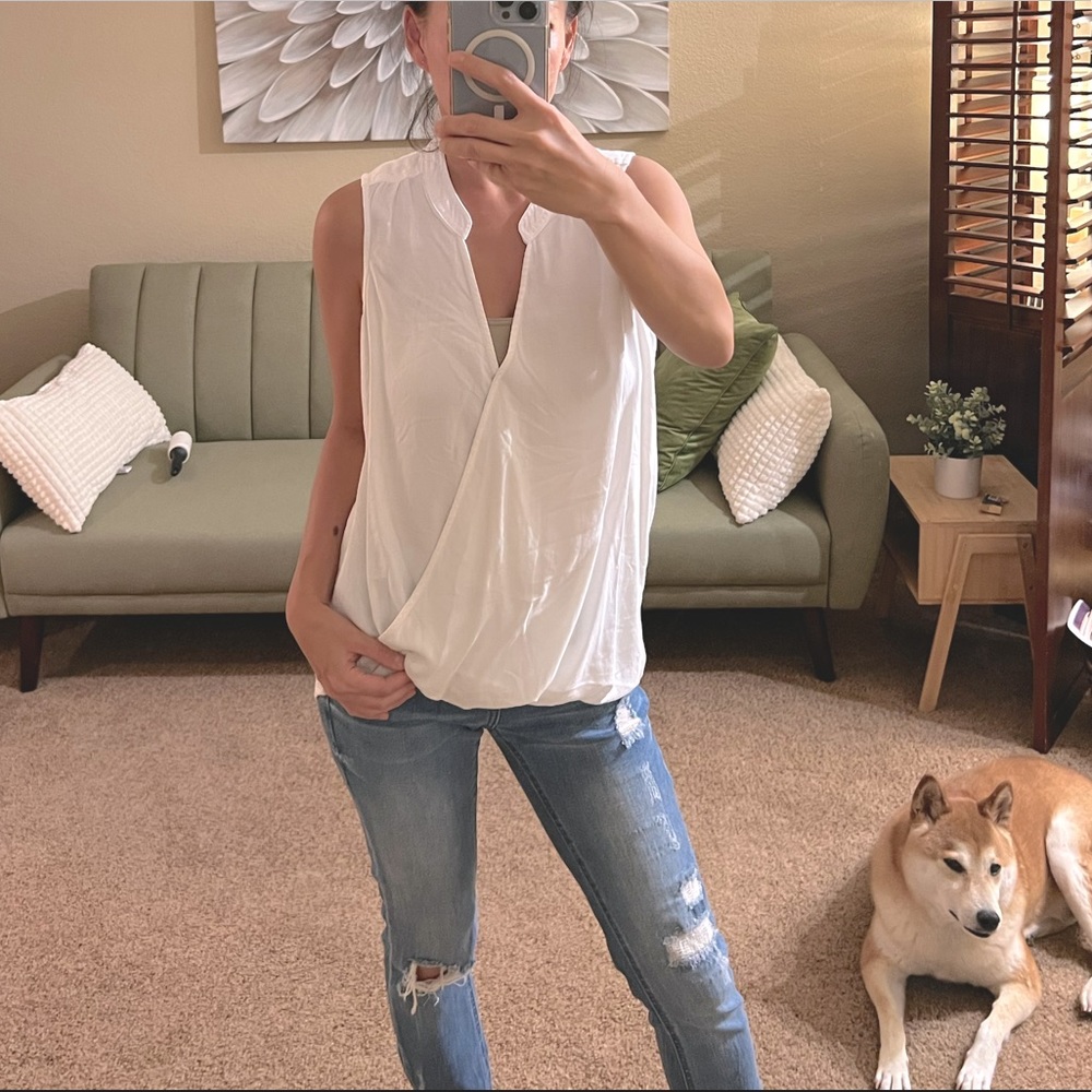 NWT Splendid Sleeveless Blouse, perfect for summer